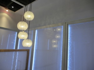 インテリアライフスタイル2014ジャパンスタイル　照明　プラスチック　素材　装飾